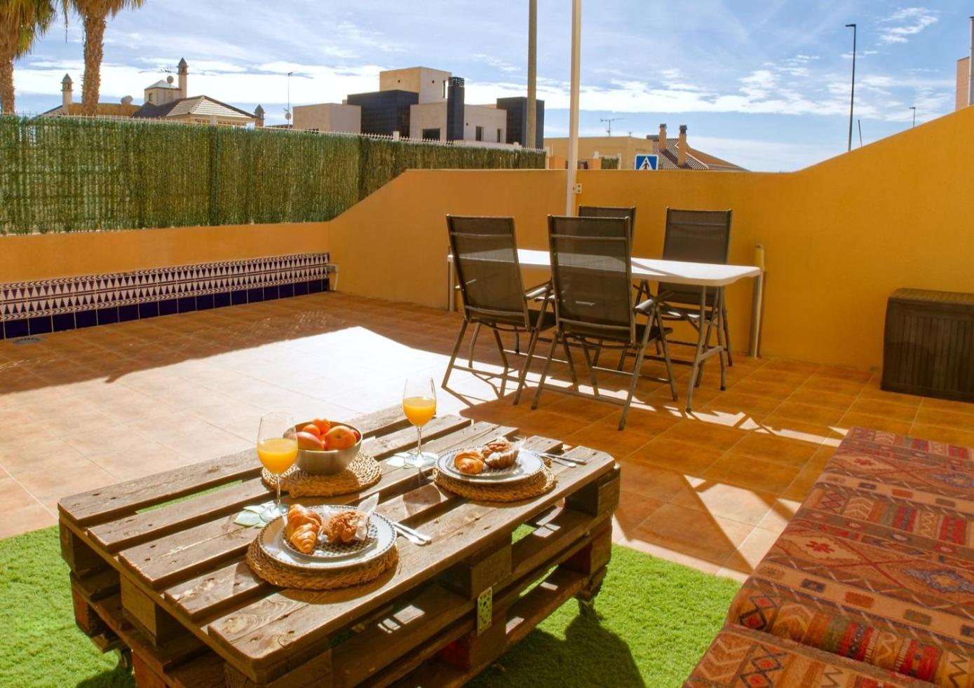アギラスAmplia Terraza Con Piscina, Garaje Y Aire Acondicionado - By Aloha Palmaアパートメント エクステリア 写真